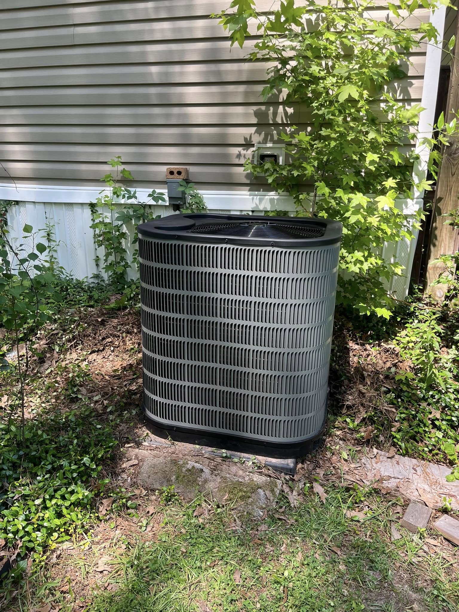 Why Does My House Feel Humid Even When the AC Is Running in West Monroe, LA?